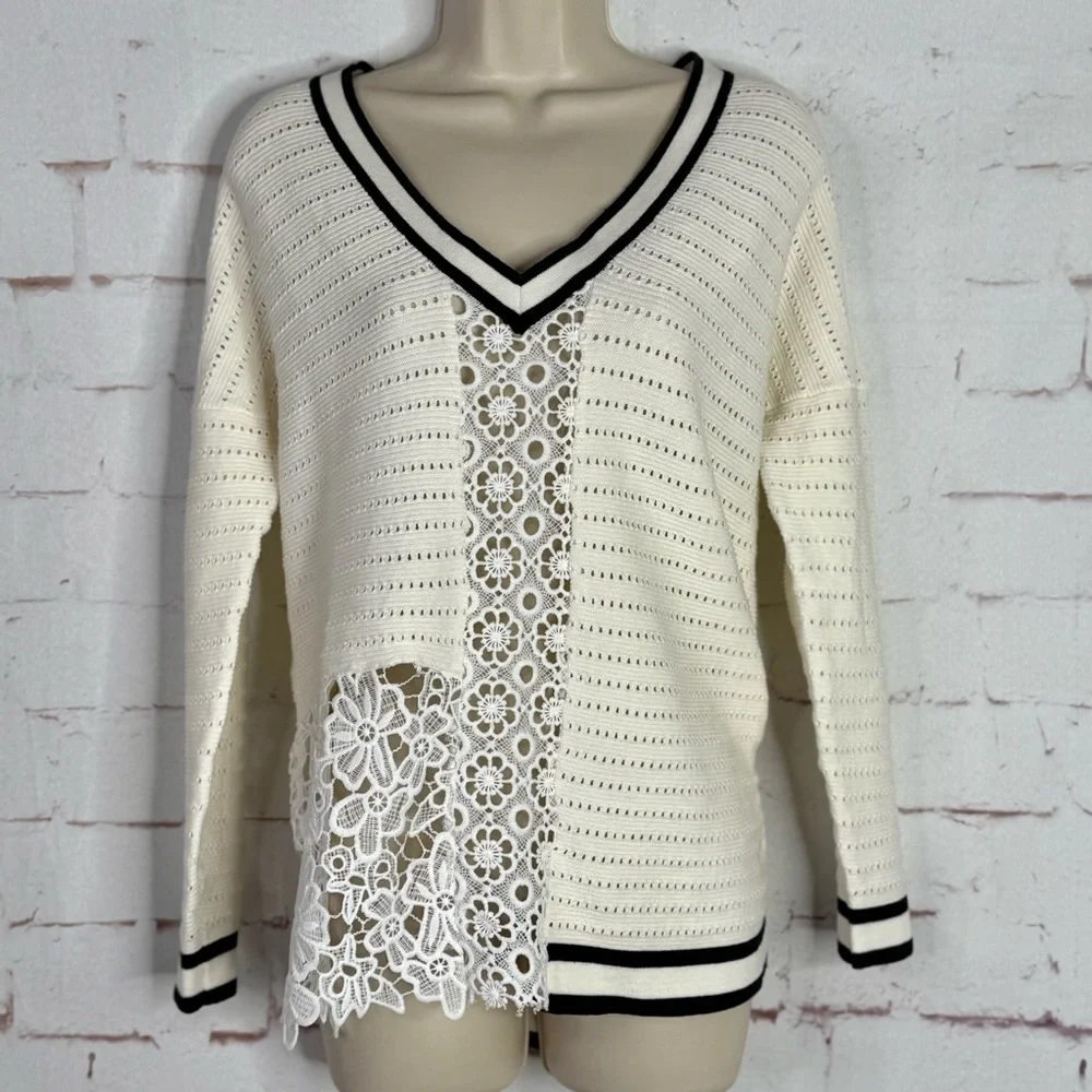 FRENCH CONNECTION Women Small Textured White Knit V-Neck Sweater Generous Sizing - Picture 2 of 16